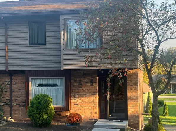 1110 Fairway Townhouse Ln #Townhouse, Hollidaysburg, PA 16648