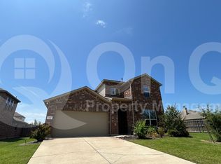 400 Plum Ct, Burleson, TX 76028