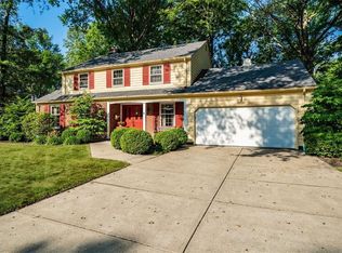 578 Yarmouth Dr, Bay Village, OH 44140