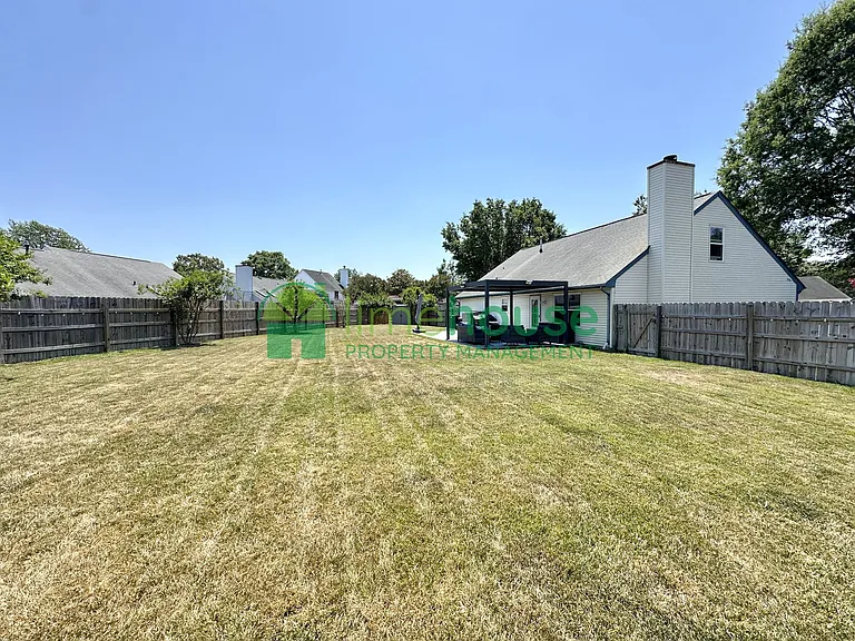 1112 Seabright Ct — Photo 23