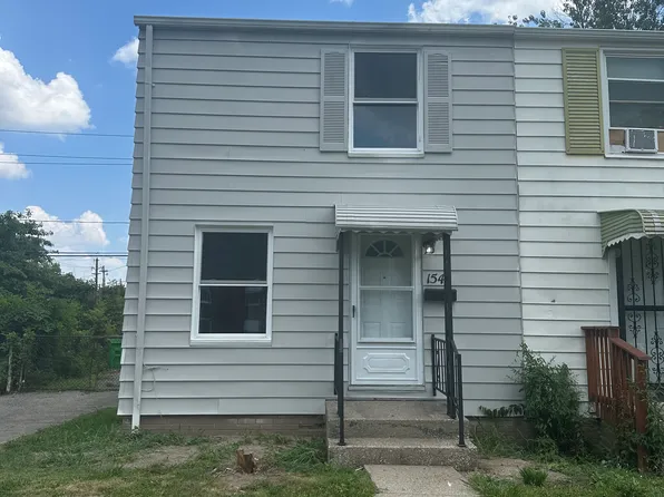 1545 E 256th St, Euclid, OH 44132