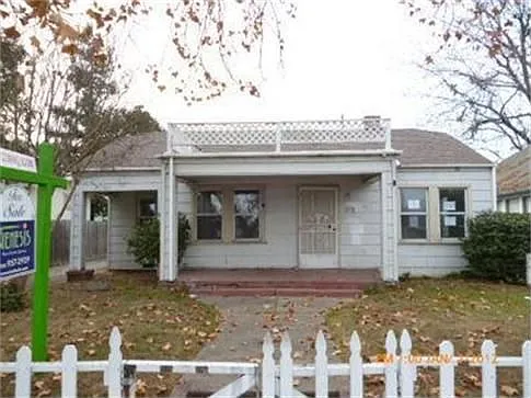 1727 N West Ln photo 1