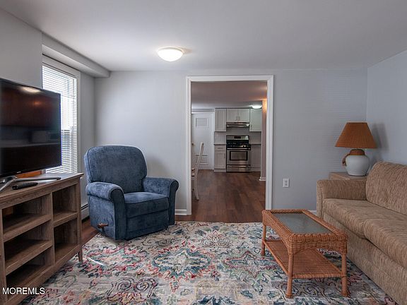3rd image of 124 N Cambridge Ave Floor 1