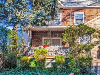 64-01 78th St, Middle Village, NY, 11379