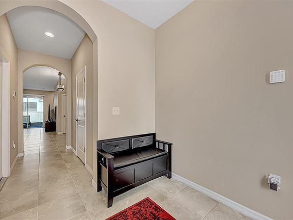 5th image of 8652 Ice Wine St