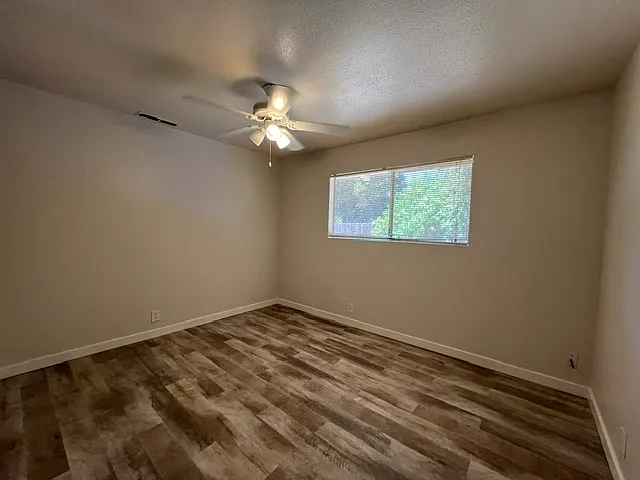 2907 Jolyn Way #B — Photo 19
