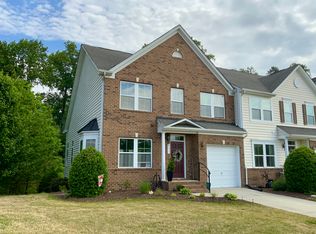 8615 Fielding Cir, Toano, VA 23168