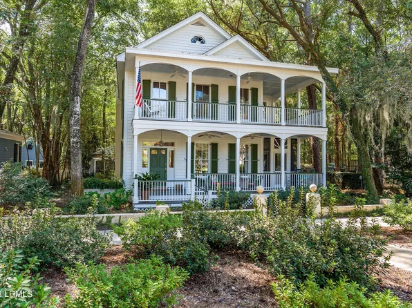 23 Newpoint Rd, Beaufort, SC 29907