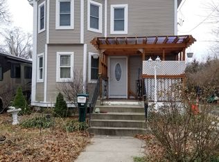 46 Whipple Ave, Warwick, RI 02889