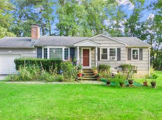 7 Thistle Rd, Norwalk, CT 06851