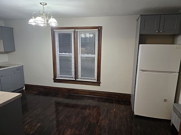 3rd image of 1140 Walnut Hill Rd #B