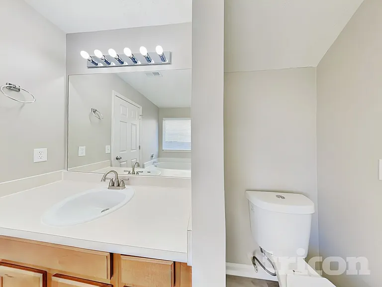125 Ivy Hill Ln — Photo 8