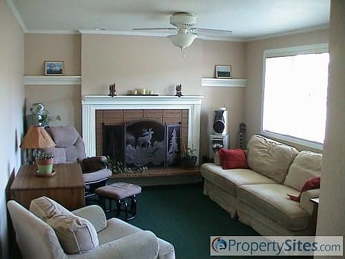 2nd image of 1063 174th St E