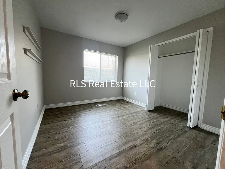 1541 N Riverside Ave #15 — Photo 13
