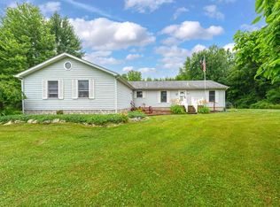 6219 Short Cut Rd, Cottrellville, MI 48039