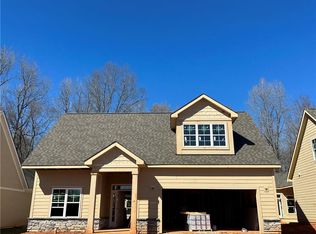 1122 Battery Dr, Mebane, NC 27302