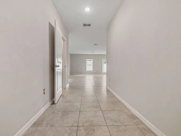 7407 Rosy Periwinkle Ct — Photo 21