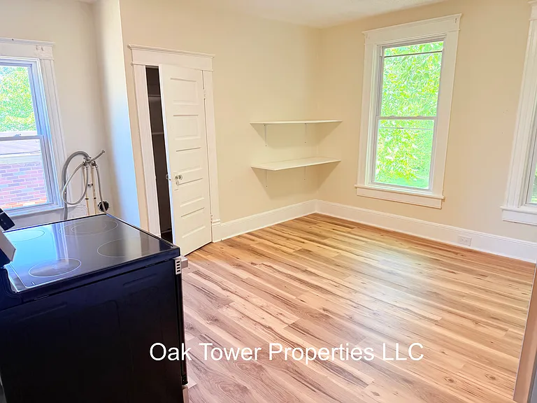 3301 Main St #A — Photo 10