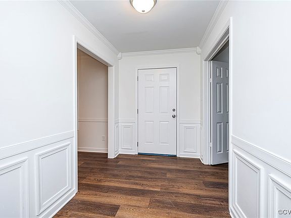 5th image of 5924 Silver Oak Ln