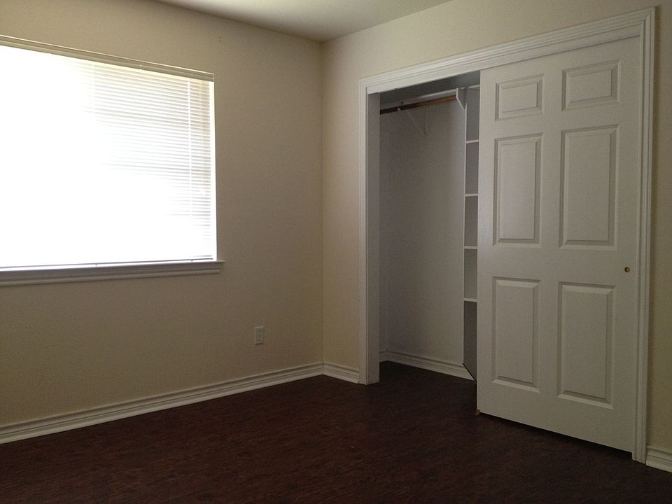 1st image of 2312 Pheasant Ln