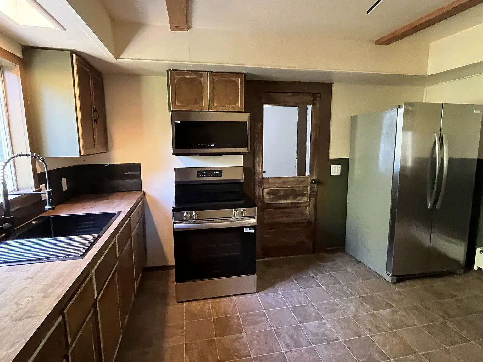 2 bed, $2,000 — Photo 3