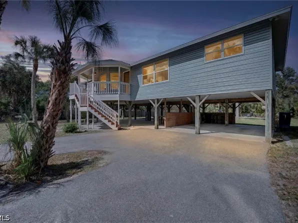 16380 Arbor Ridge Dr, Fort Myers, FL 33908