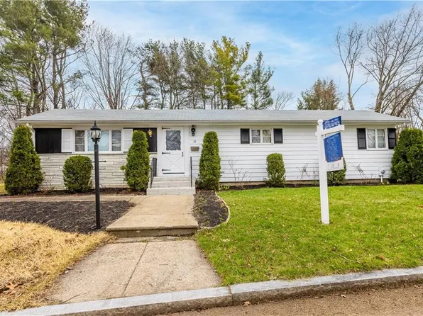 10 Potter Dr, Providence, RI 02907