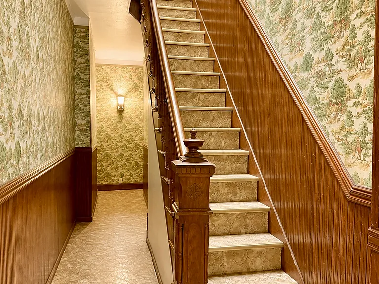 1923 Greene Ave #1L — Photo 9