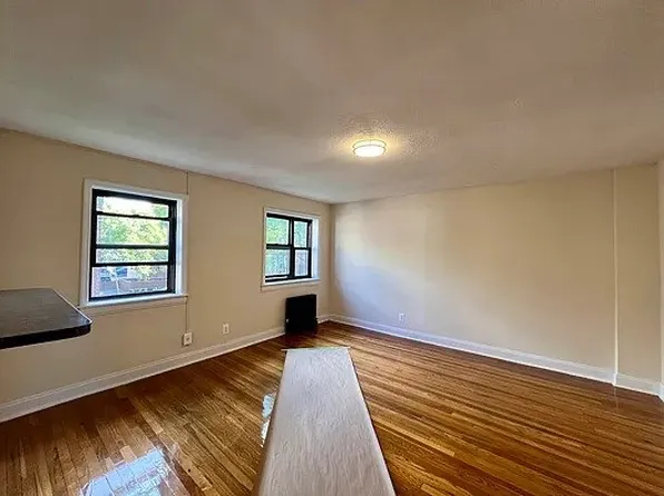 20-31 19th Street image 2 of 7