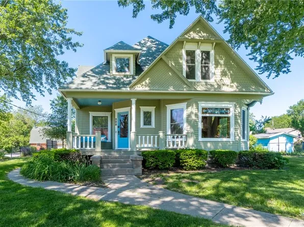 308 S Hughes St, Hamilton, MO 64644