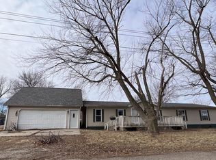 520 N Yates St, Mason City, IL 62664