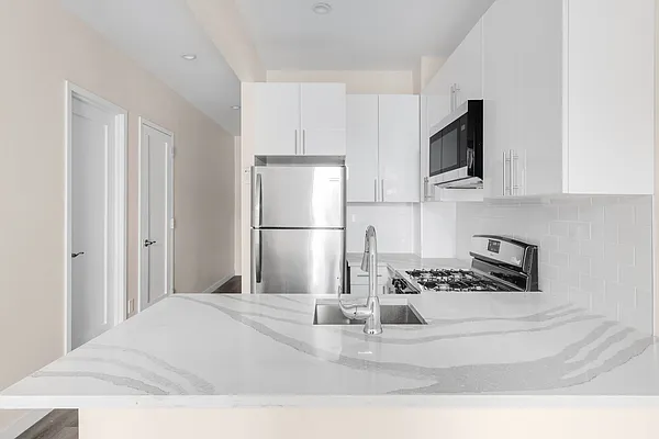 Rented by Silver Line Realty Group NY LLC | media 15