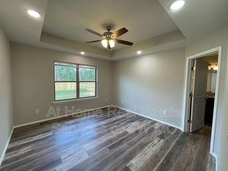 353 Rabbit Run St — Photo 12
