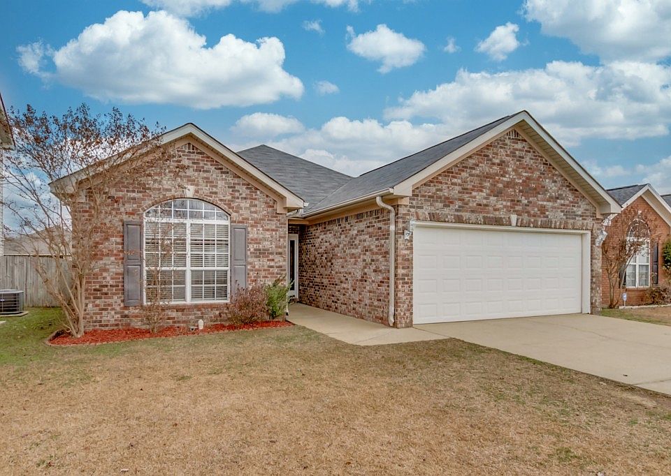 1st image of 2422 Stardust Dr