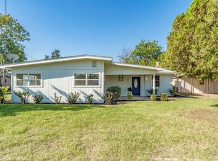 225 Honey Bee Rd, Abilene, TX 79601