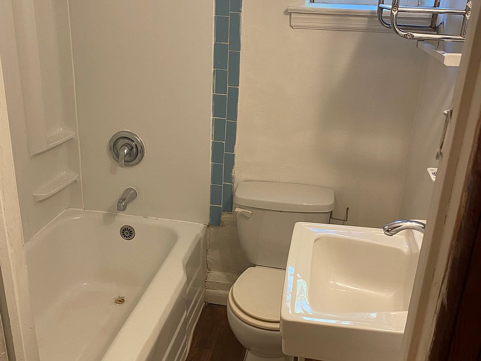 1st image of 26 Enjay Ave