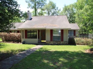 2404 Aberdeen Rd, Dothan, AL 36301