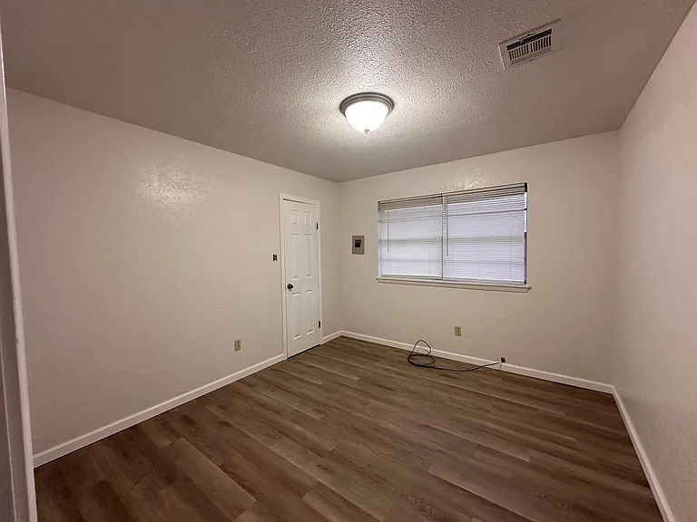 6623 NW Denver Ave — Photo 13