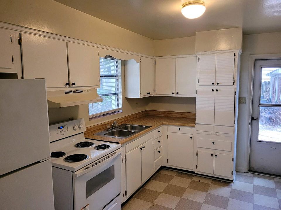 1st image of 8902 London St