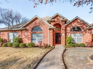 2633 Mossvine Dr, Carrollton, TX 75007