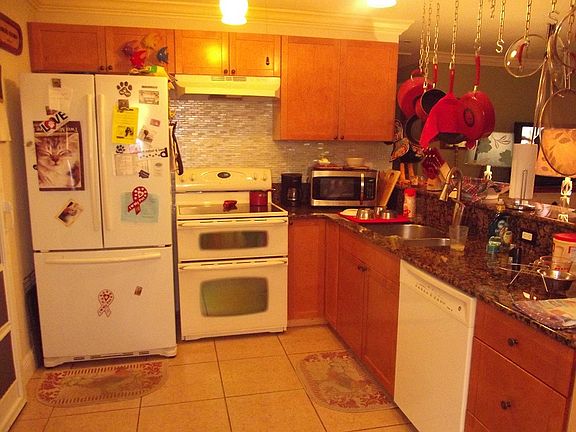4th image of 2648 Miriam St S