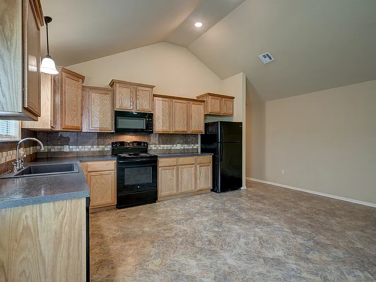 903 N Osage Ave #A — Photo 7