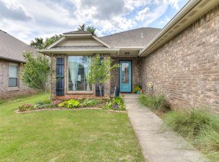 241 Kimberly Dr, Edmond, OK 73003