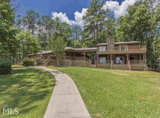 1040 Sandy Creek Dr, Greensboro, GA 30642