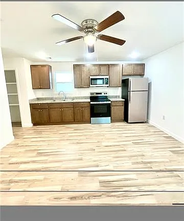 2 bed, 1.5 bath, 1100 sqft, $1,350 — Photo 3