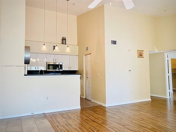 4th image of 4271 San Marino Blvd APT 305