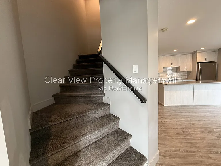 46 Country Meadows Blvd W #2 — Photo 6