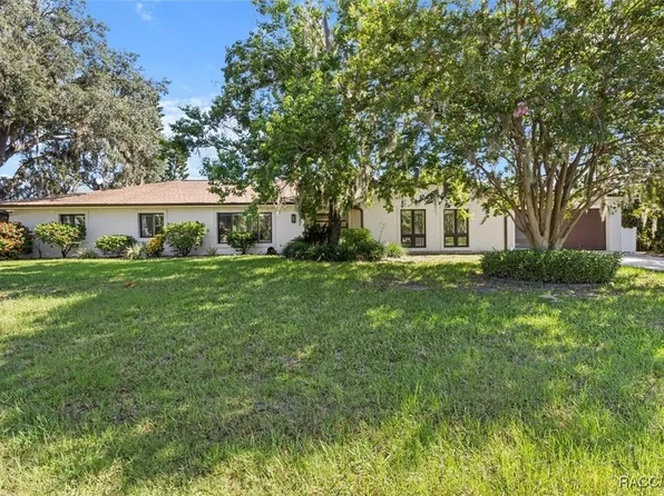 827 SW Kings Bay Dr, Crystal River, FL 34429