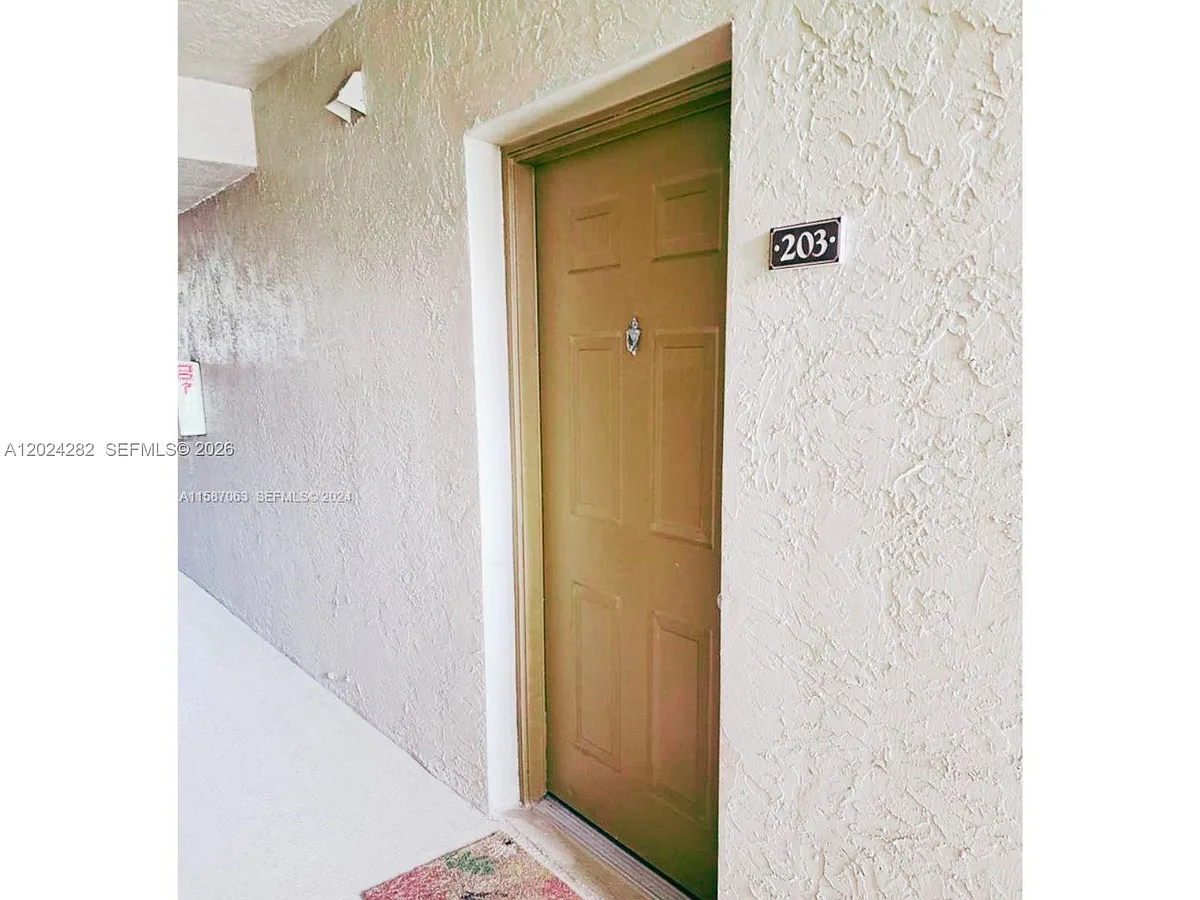 Photo 2 of 21 - 220 SW 116th Ave #15203 - Pembroke Pines, FL Building Photo - 220 SW 116th Ave #15203