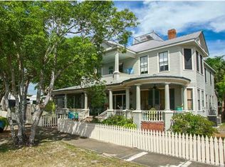 48 Avenue D, Apalachicola, FL 32320